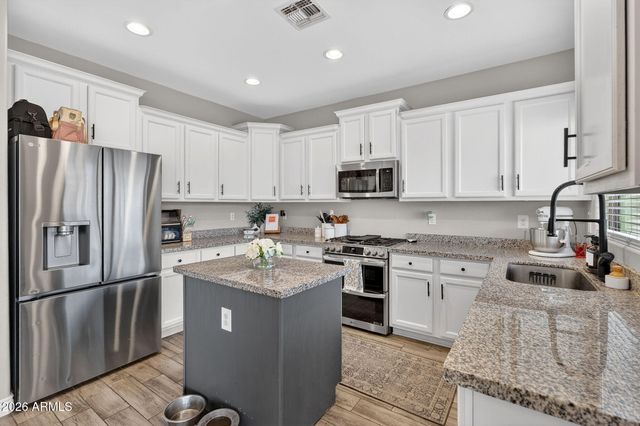 118 W DRAGON TREE Avenue, Queen Creek, AZ 85140