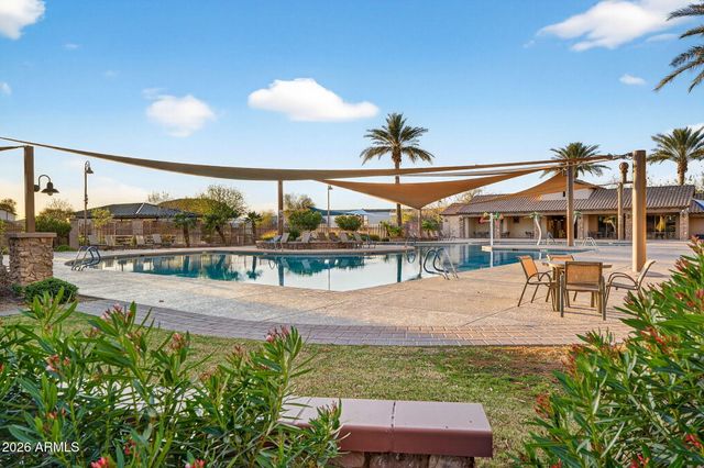 118 W DRAGON TREE Avenue, Queen Creek, AZ 85140