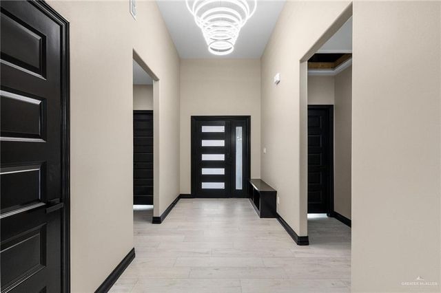 712 E Ricky Crossland, Elsa, TX 78543