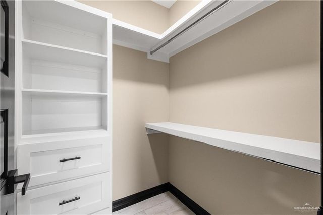 712 E Ricky Crossland, Elsa, TX 78543