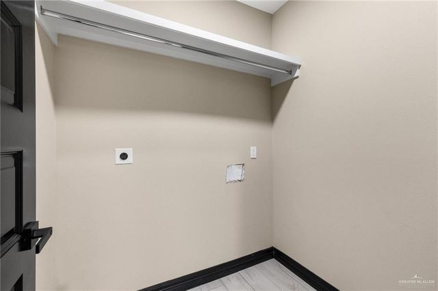 712 E Ricky Crossland, Elsa, TX 78543