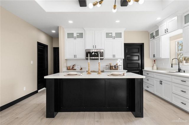 712 E Ricky Crossland, Elsa, TX 78543