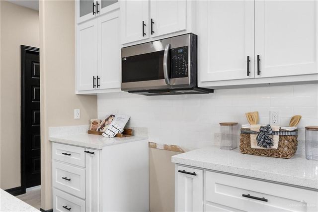 712 E Ricky Crossland, Elsa, TX 78543