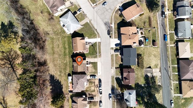 169 Circle Drive, Weirton, WV 26062