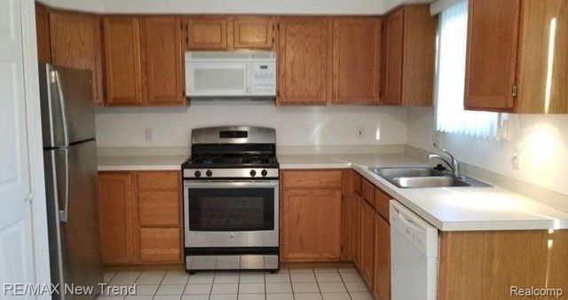 185 Coolidge Road, Birmingham, MI 48009