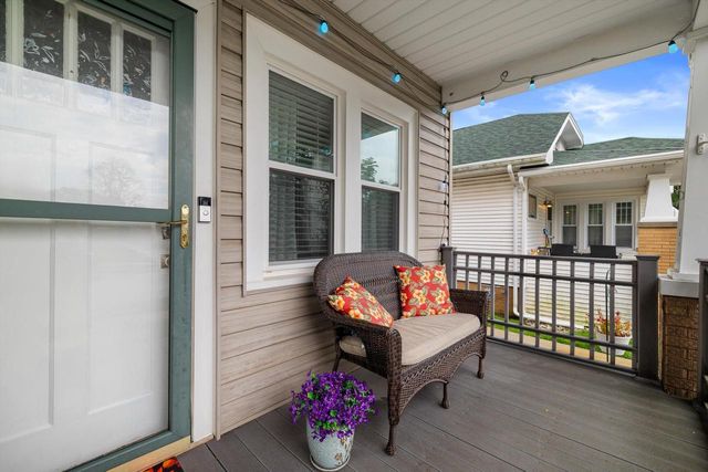 929 Monroe AVENUE, Racine, WI 53405