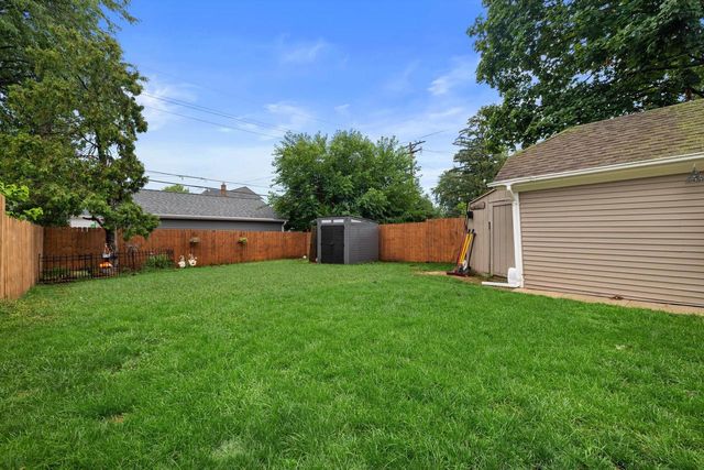 929 Monroe AVENUE, Racine, WI 53405
