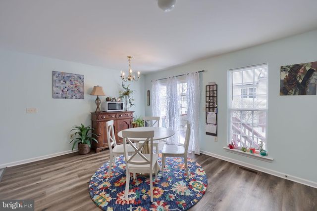 2706 EQUESTRIAN DR, York, PA 17402