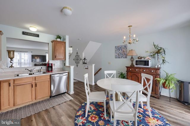 2706 EQUESTRIAN DR, York, PA 17402