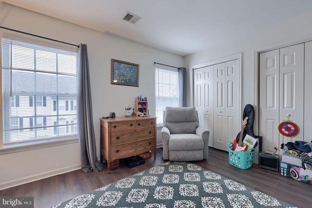 2706 EQUESTRIAN DR, York, PA 17402