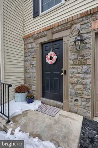 2706 EQUESTRIAN DR, York, PA 17402