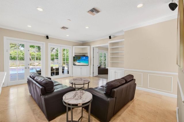 6167 NW 23rd Way, Boca Raton, FL 33496