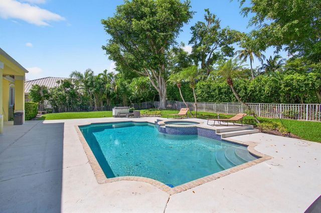 6167 NW 23rd Way, Boca Raton, FL 33496