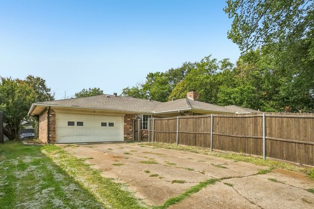 2305 Merrimac Drive, Plano, TX 75075