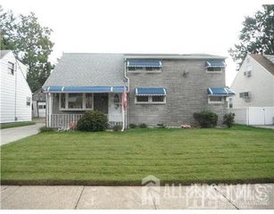13 Laurel Street, Carteret, NJ 07008