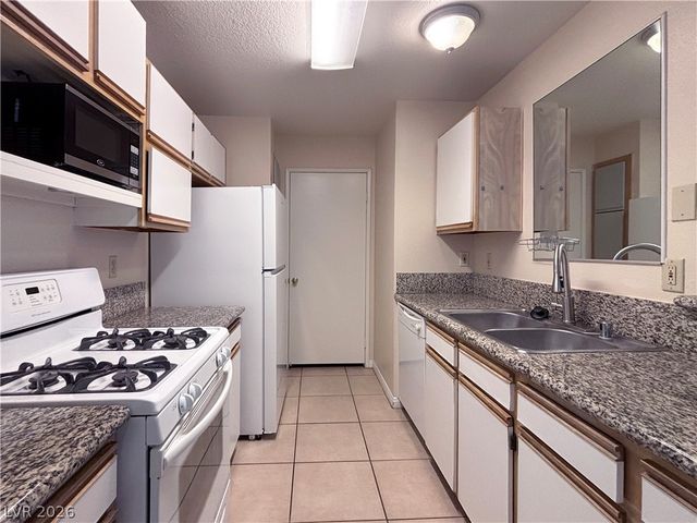 2200 South Fort Apache Road 1176, Las Vegas, NV 89117