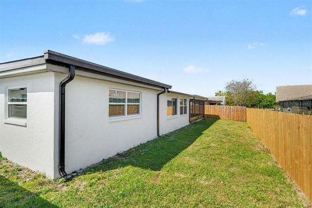 5813 CHAPMAN DRIVE, New Port Richey, FL 34652