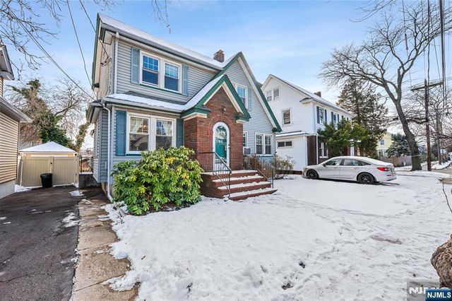 305 Hillside Road, Elizabeth, NJ 07208