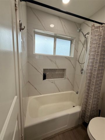 1608 Parkside Dr, Pasadena, TX 77502