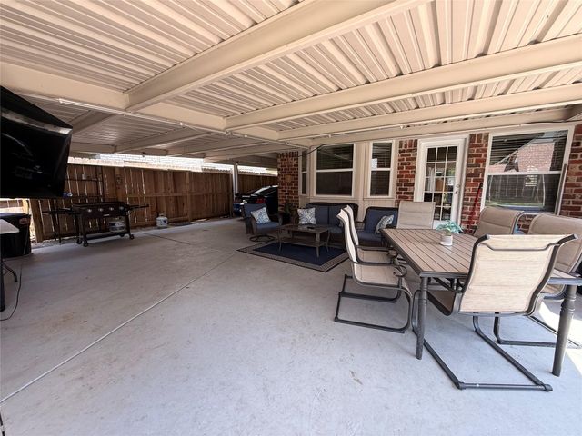 1608 Parkside Dr, Pasadena, TX 77502