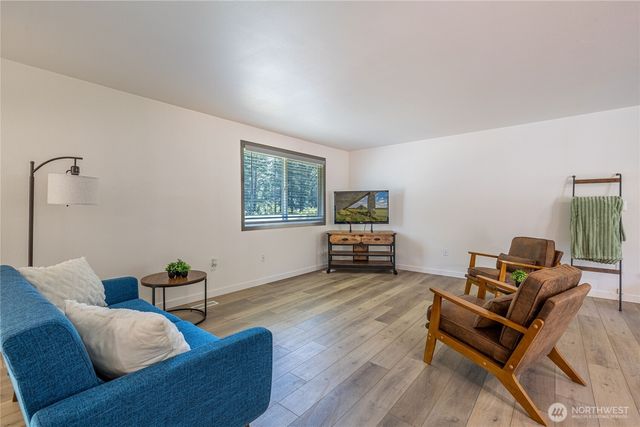28114 22nd Avenue E, Spanaway, WA 98387