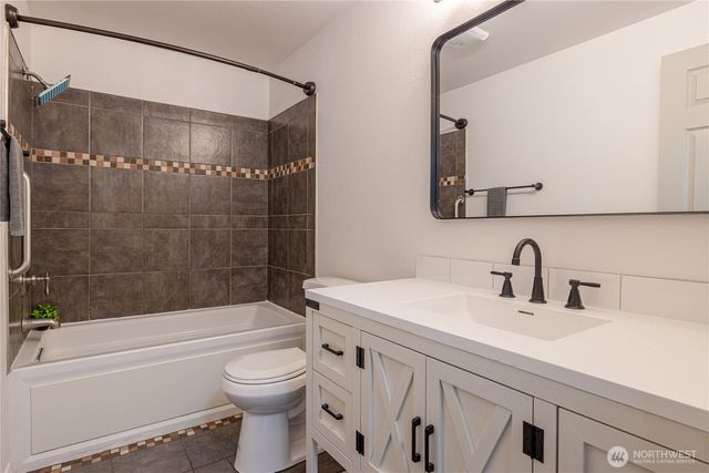 28114 22nd Avenue E, Spanaway, WA 98387