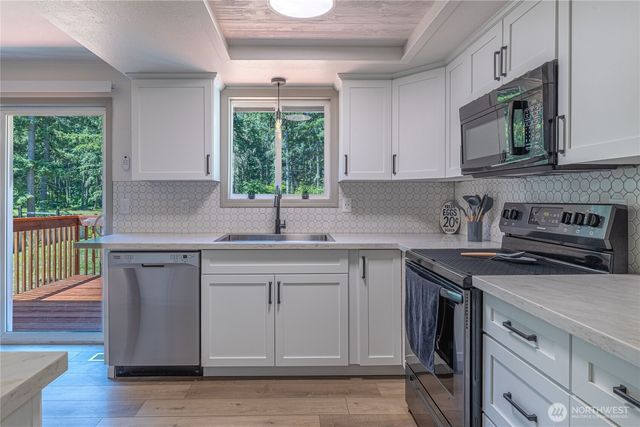 28114 22nd Avenue E, Spanaway, WA 98387