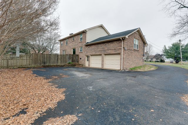 103 Crosspointe, Hendersonville, TN 37075