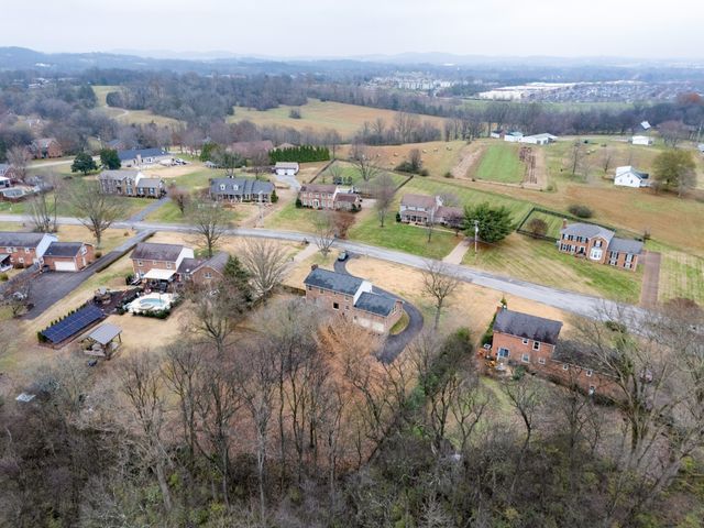 103 Crosspointe, Hendersonville, TN 37075