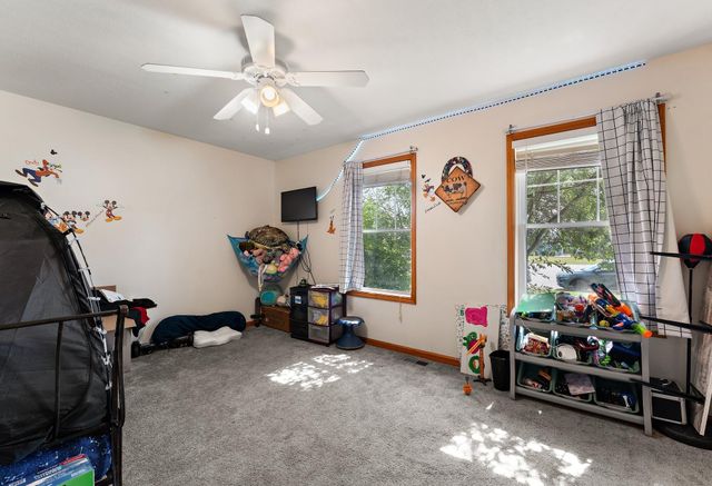 561 Fox Burrow Court, Valparaiso, IN 46385