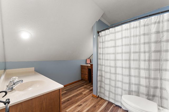 561 Fox Burrow Court, Valparaiso, IN 46385