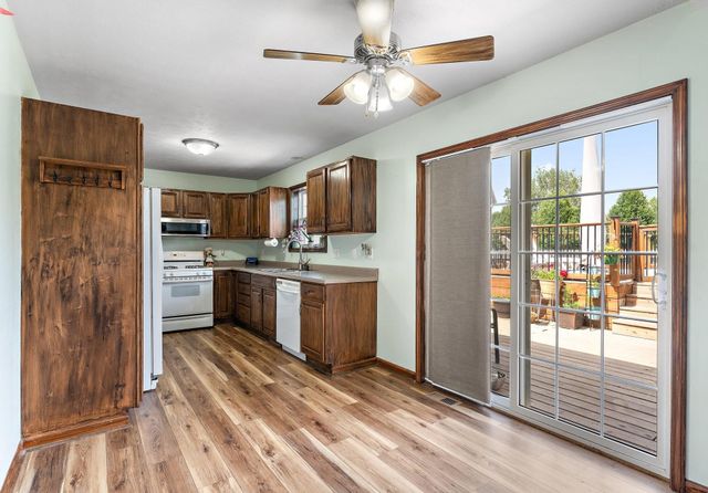 561 Fox Burrow Court, Valparaiso, IN 46385