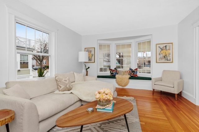 19 Bass St, Quincy, MA 02170