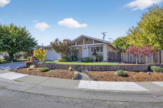4870 79th St, Sacramento, CA 95820