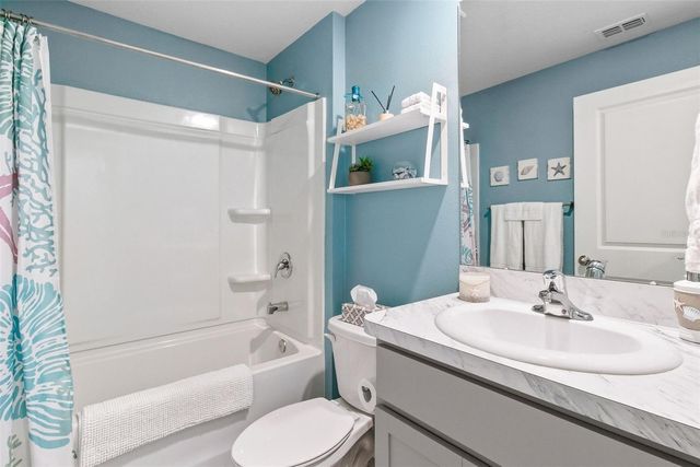 3718 MANNERED GOLD AVENUE, Bradenton, FL 34208