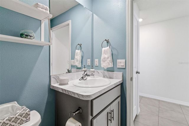 3718 MANNERED GOLD AVENUE, Bradenton, FL 34208