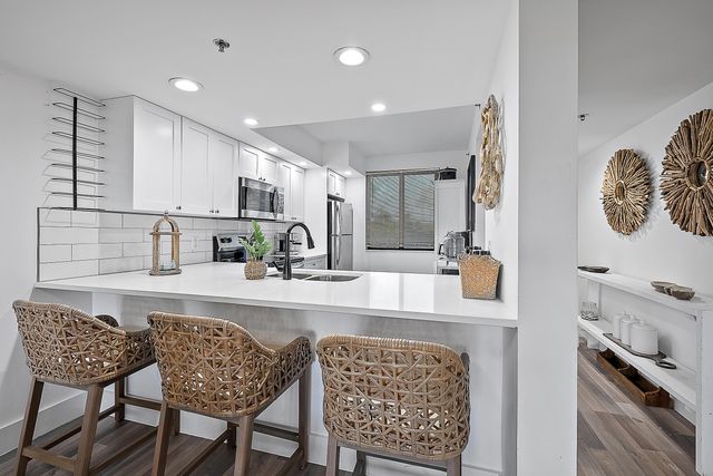 101 S Seas Drive 105, Jupiter, FL 33477