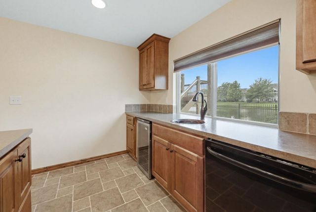 12209 E Troon Ct, Wichita, KS 67206