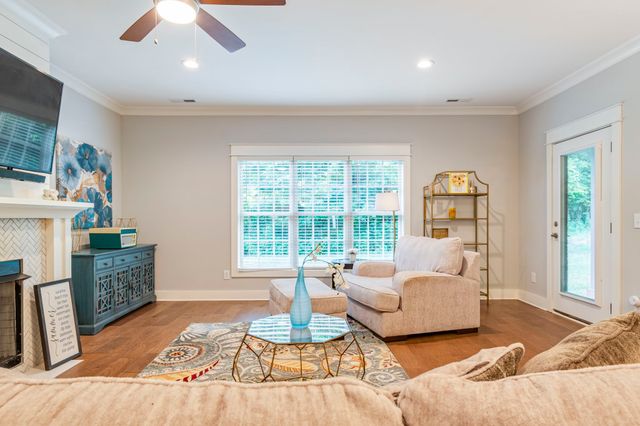 104 Nickolas Circle, Lebanon, TN 37087