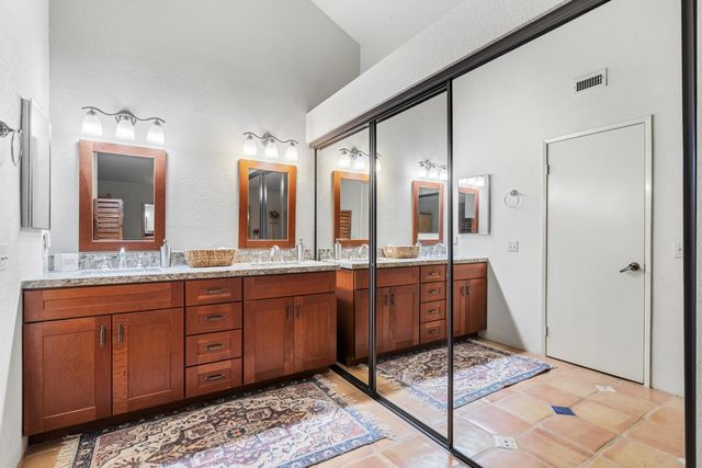 41545 Woodhaven Drive E, Palm Desert, CA 92211