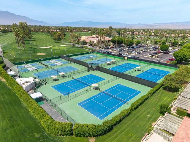 41545 Woodhaven Drive E, Palm Desert, CA 92211