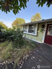 404 Edwards Street SW, Yelm, WA 98597