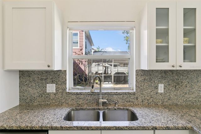 1004 MEGAN LYNN COURT, St Cloud, FL 34772