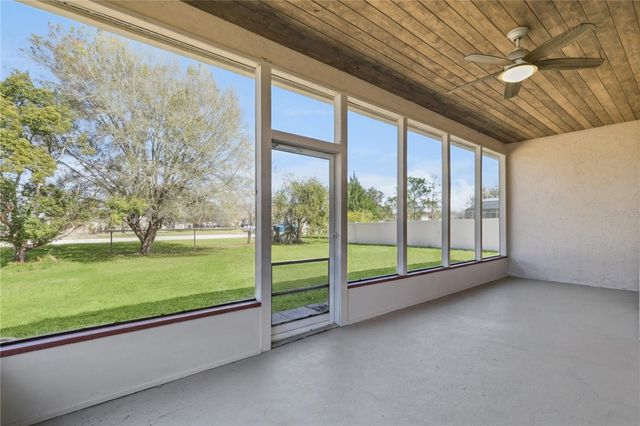 1004 MEGAN LYNN COURT, St Cloud, FL 34772