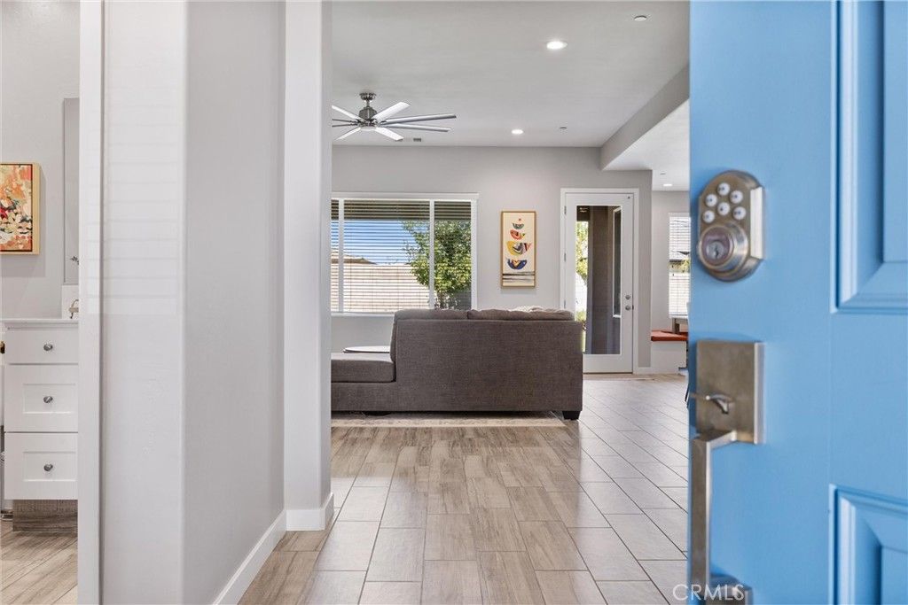 Image 18 of property listing at 11712 Caramella, Bakersfield, CA 93311