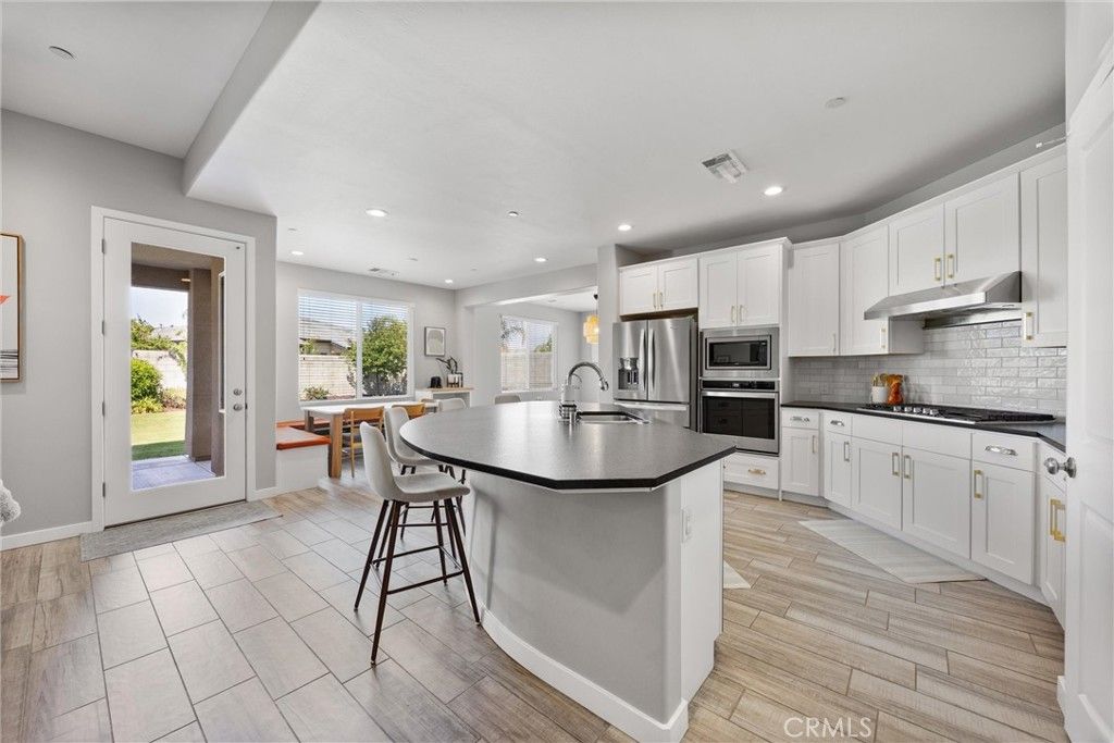 Image 27 of property listing at 11712 Caramella, Bakersfield, CA 93311