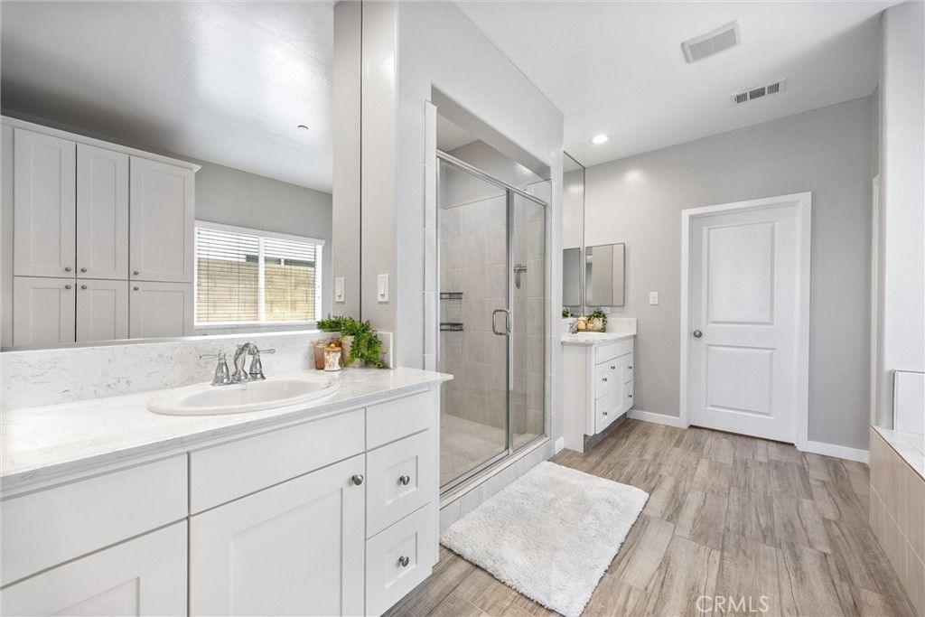 Image 41 of property listing at 11712 Caramella, Bakersfield, CA 93311