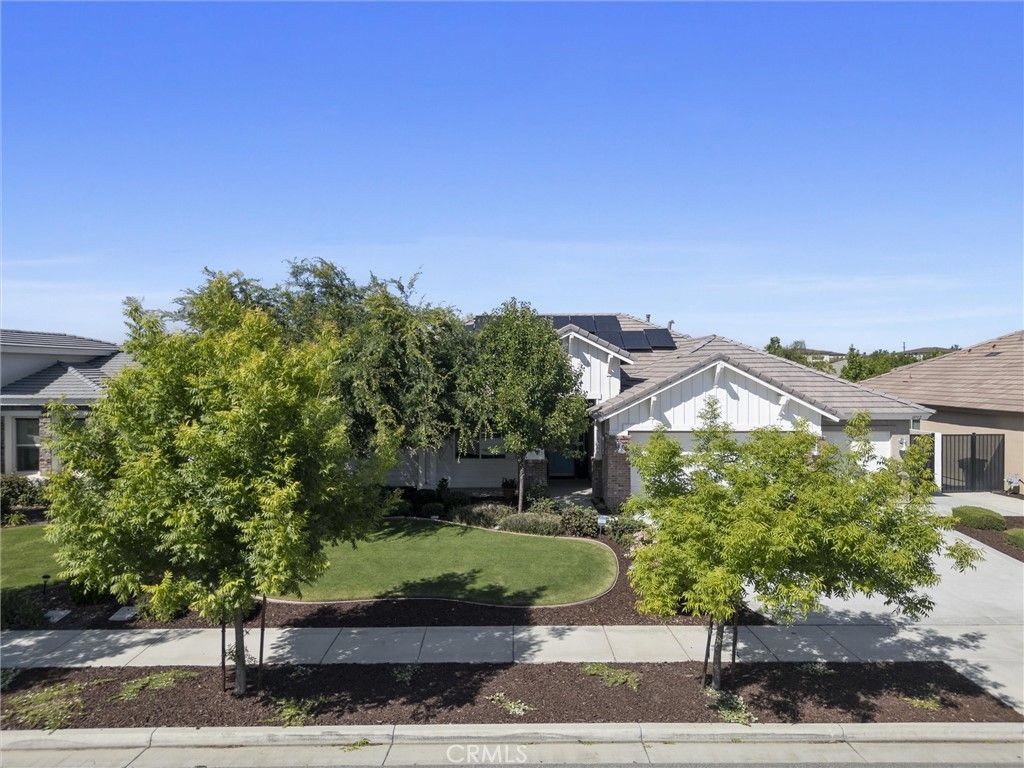 Image 5 of property listing at 11712 Caramella, Bakersfield, CA 93311