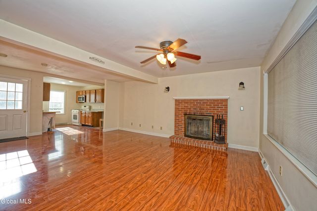 109 Schermerhorn Road, Rotterdam, NY 12306