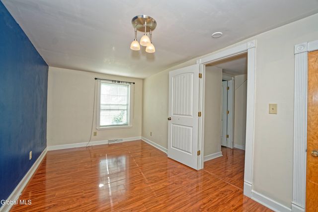 109 Schermerhorn Road, Rotterdam, NY 12306